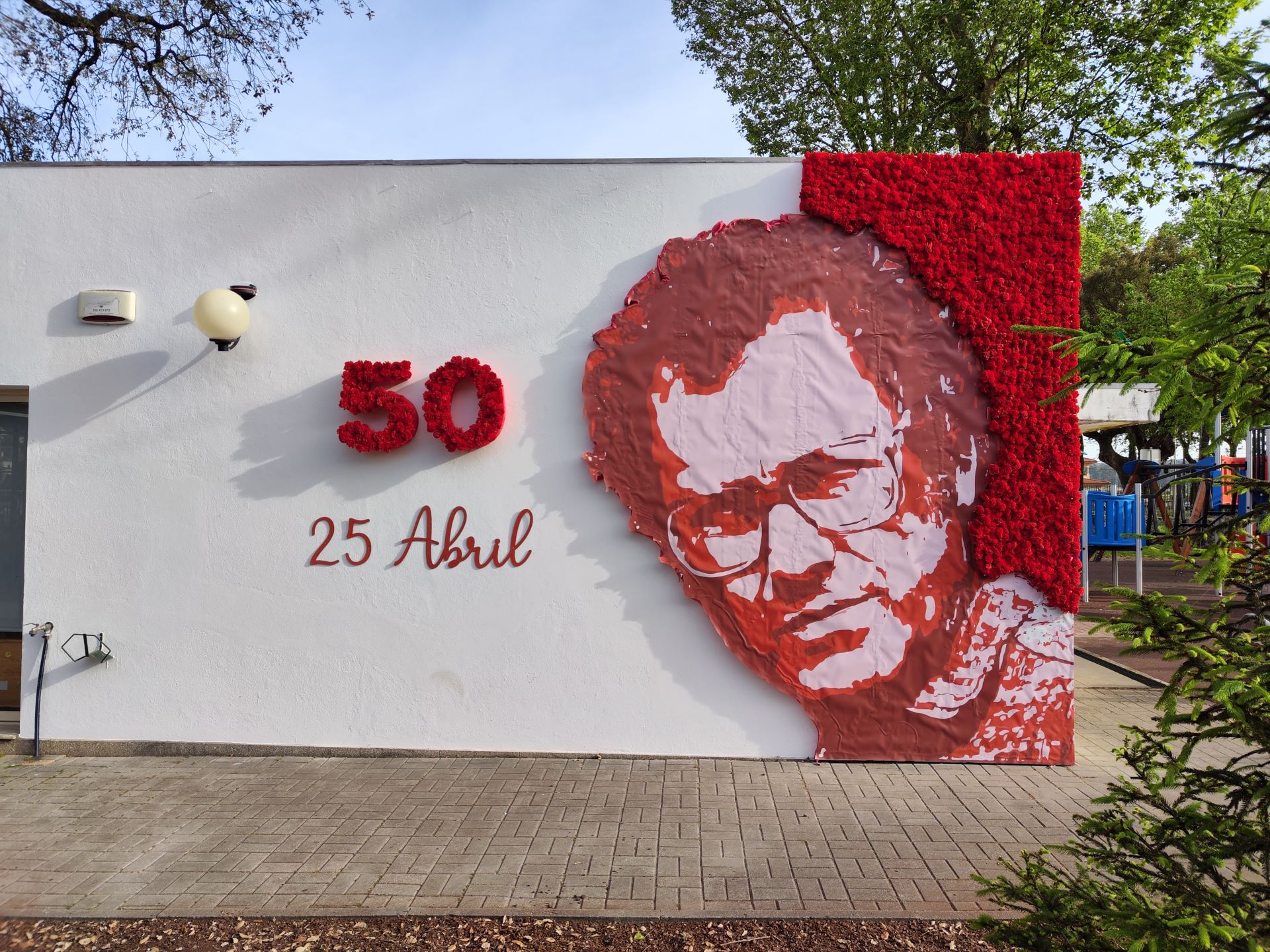 Capa do Evento Mural de Celebração dos 50 anos do 25 de Abril