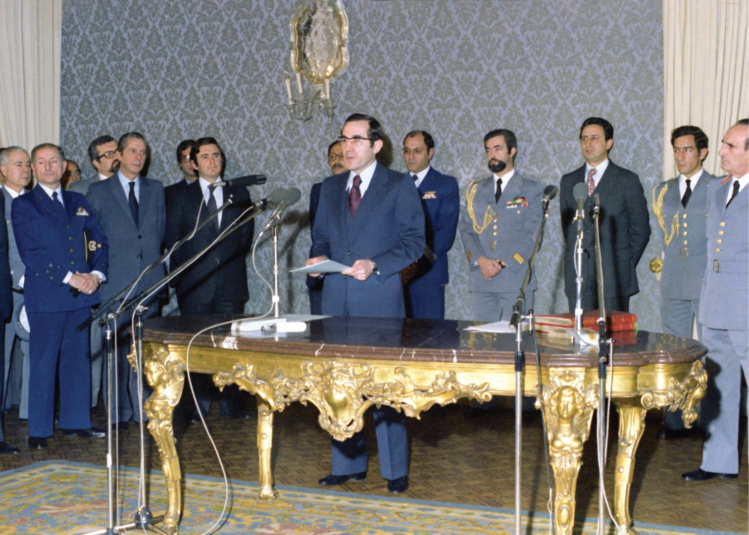 Tomada de posse do Chefe de Estado-Maior-General das Forças Armadas, Nuno de Melo Egídio. O Presidente da República Ramalho Eanes deixa assim de acumular ambos os cargos. Lisboa, 17 de fevereiro de 1981. ADN.