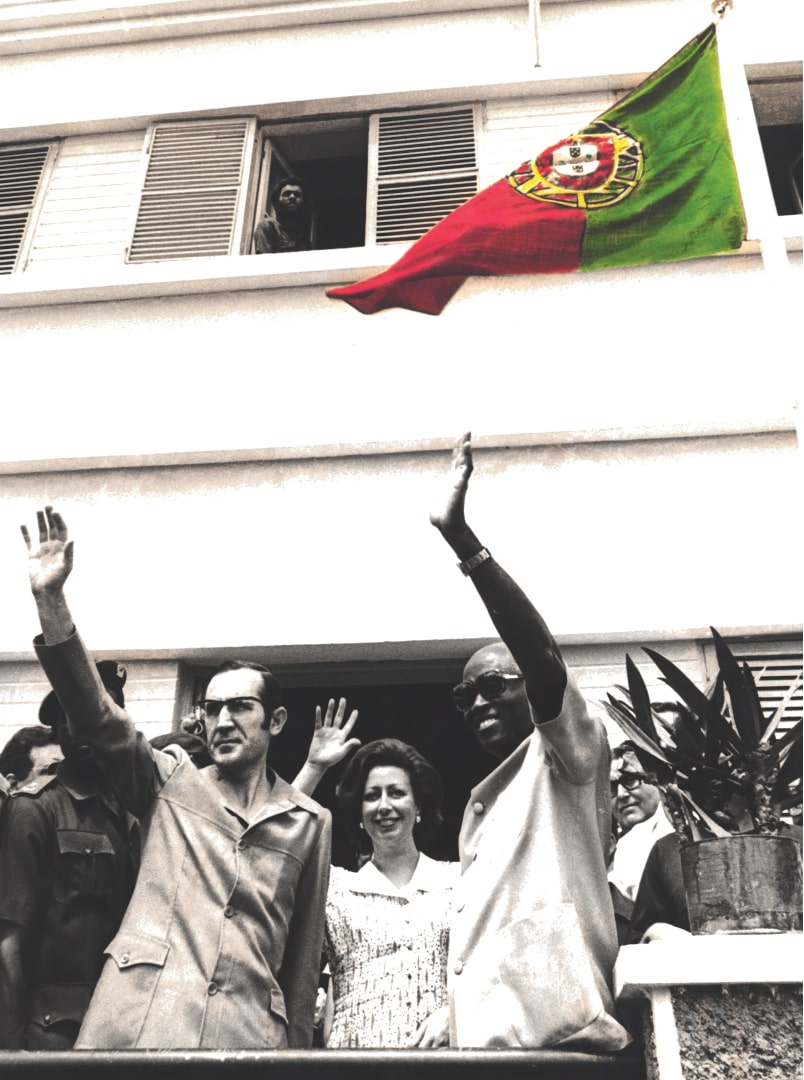 Visita de Estado do Presidente Eanes a Cabo Verde. Ramalho Eanes foi muito ativo nos esforços de normalização das relações com as ex-colónias. Abril de 1980. AHPR.