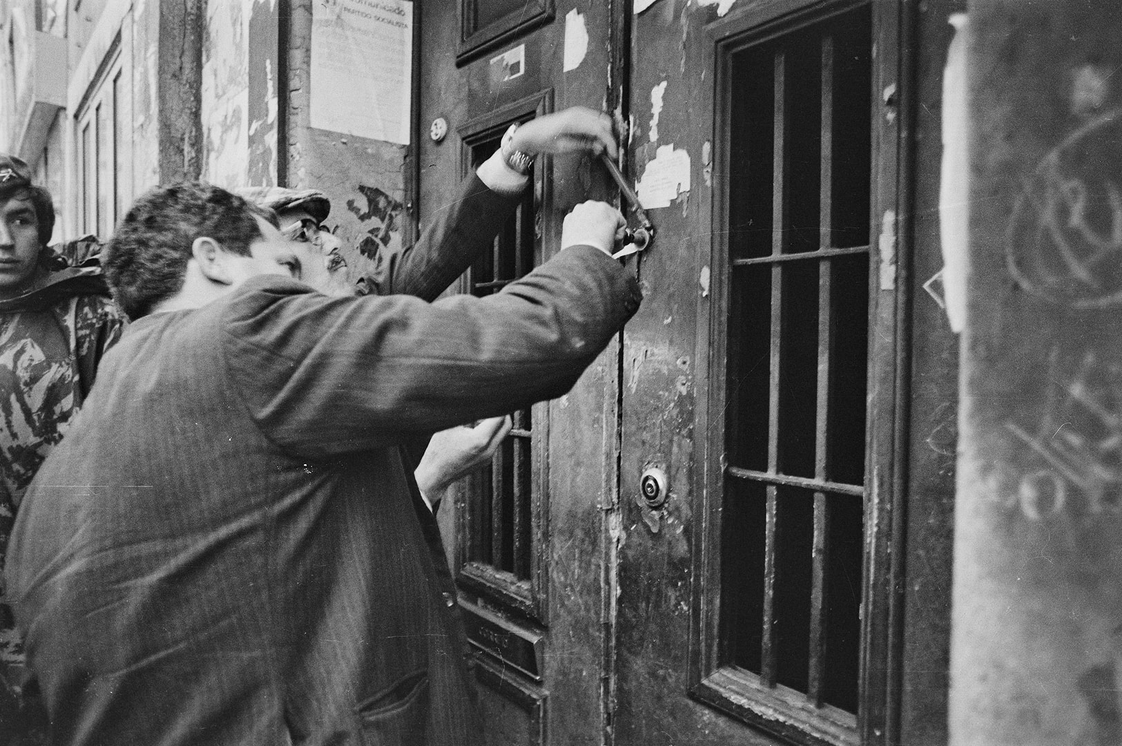 Caso República, 19 de maio de 1975.Fotografias de Inácio Ludgero. Fonte: FMSMB, Fundo Inácio Ludgero